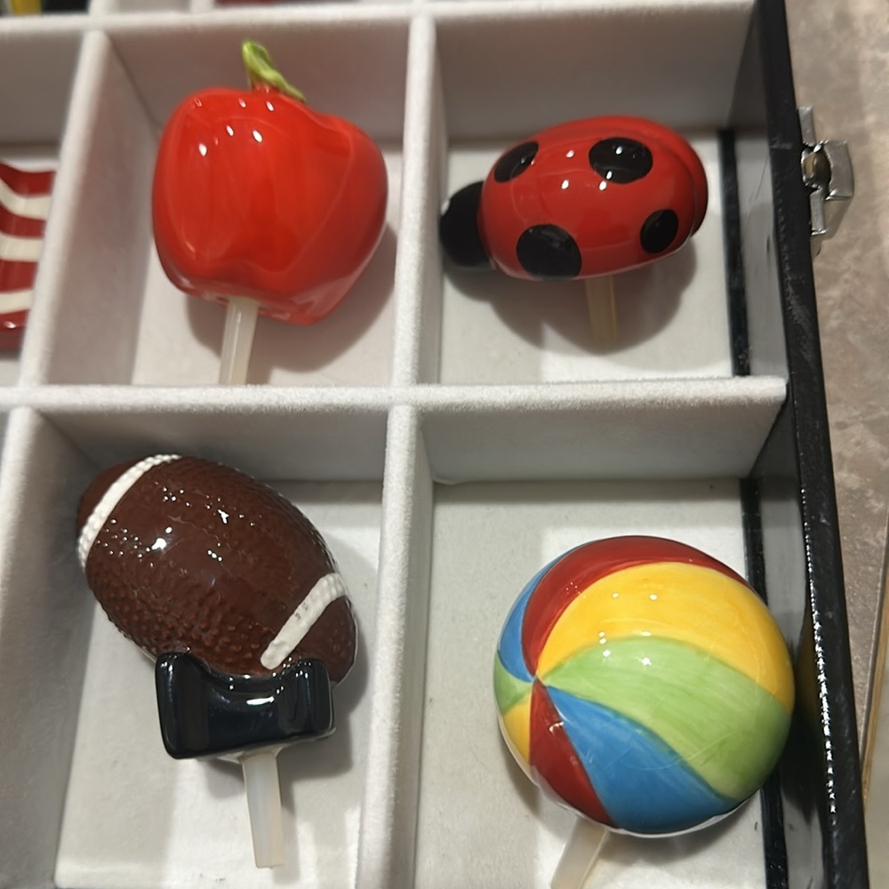 Nora Fleming minis 8 - Picture 3 of 3